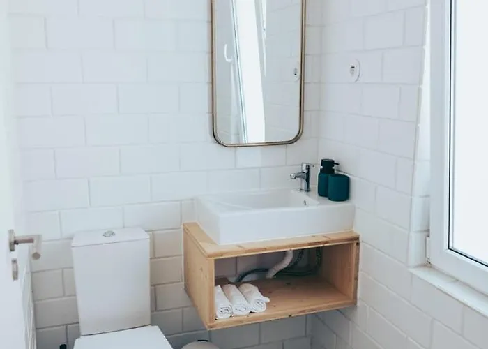 Διαμέρισμα Cozy And Quiet 1br - Intendente | By Airnest *